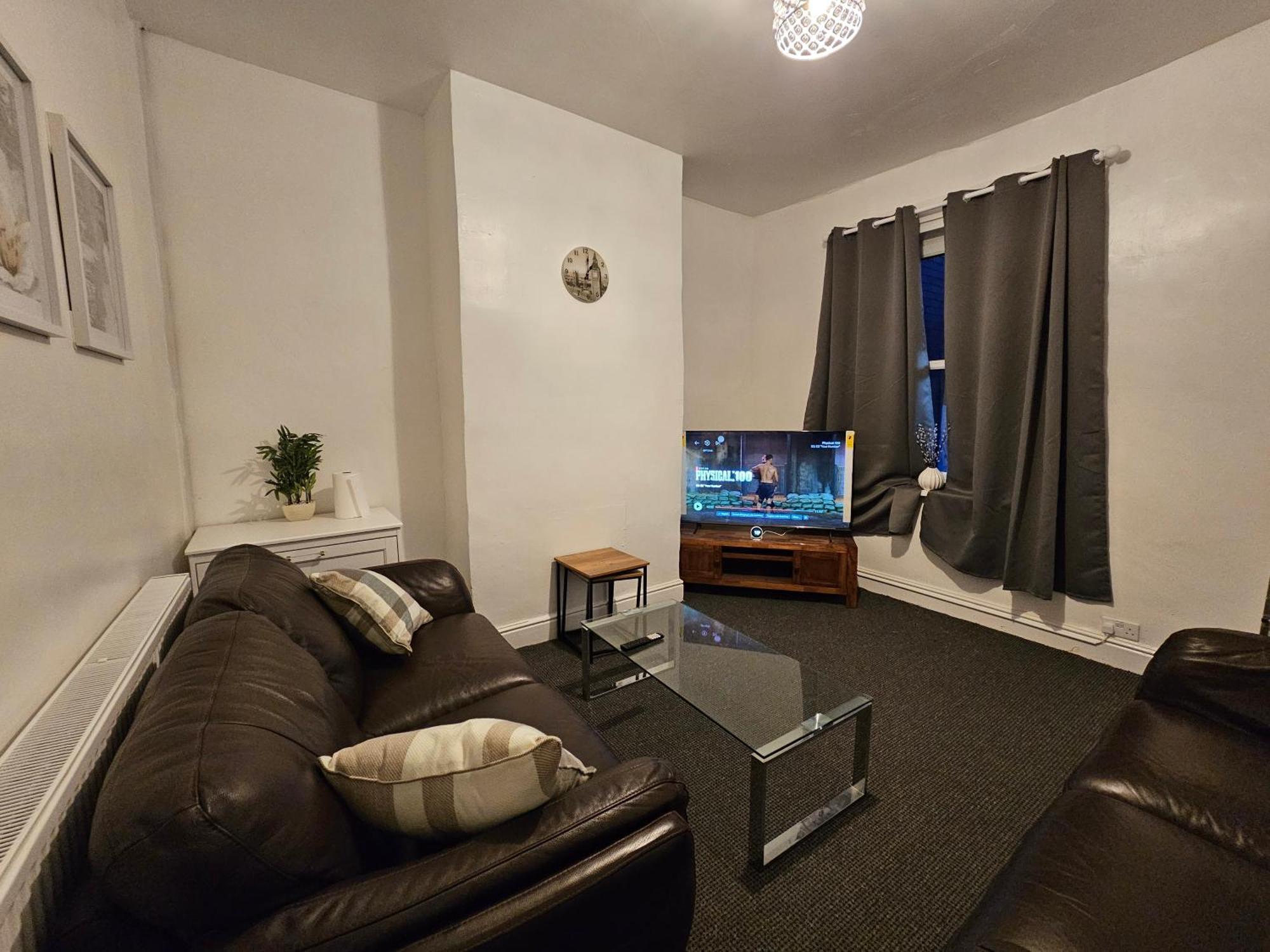 Convenient 3 Bed, Pr1 Near Uclan N Train Station Villa Preston  Buitenkant foto